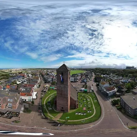 Sunny - Only 5-min Walk To Sea & Dunes