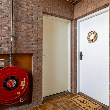 Sunny - Only 5-min Walk To Sea & Dunes Wijk aan Zee