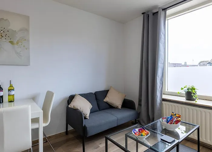 Sunny - Only 5-min Walk To Sea & Dunes Appartement